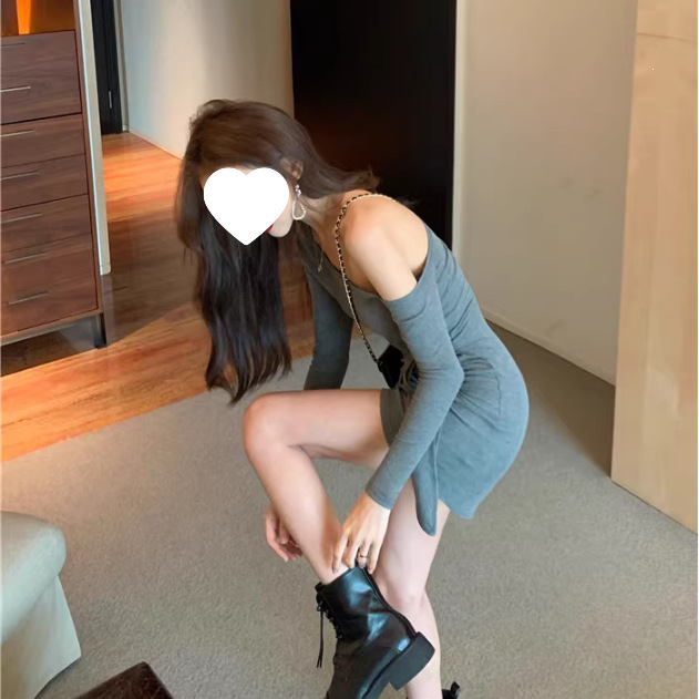 Hot Girl's Sexy One-Shoulder Long-Sleeved Dress for Women in Spring and Autumn, Sexy Off-The-Shoulder Irregular Short Skirt, Waist-Cinching, Tight-Fitting Butt-Hugging Skirt