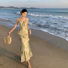 法式荷叶边印花斜裁婀娜鱼尾连衣裙女夏季度假裙新款图片色