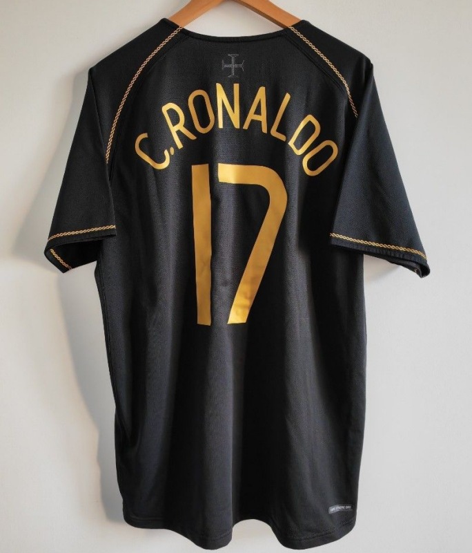 2006 البرتغال خارج أرضه 17 / S