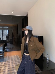 2025新款设计感复古焦糖色工装外套女装秋季宽松显瘦百搭夹克上衣
