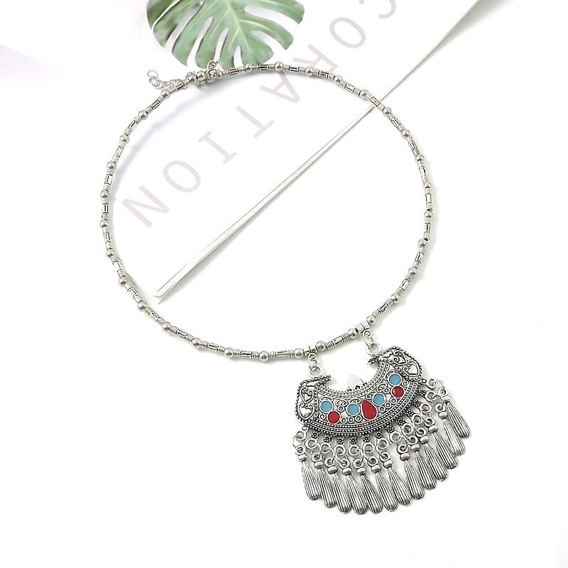 Retro ethnic pendant with tassels