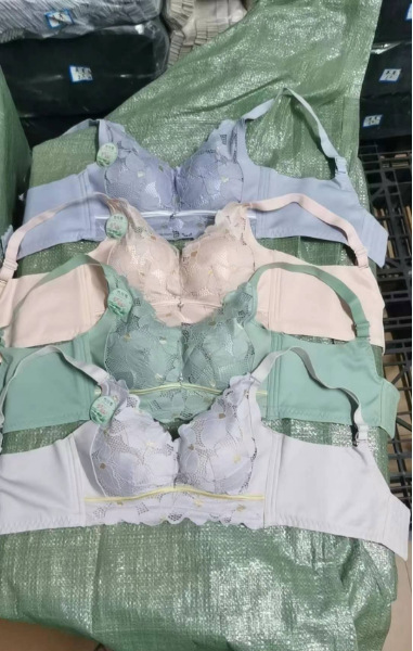 Nuevo sujetador de alta calidad de moda de encaje jacquard transpirable y cómodo ajuste lateral de pecho de botón múltiple ropa interior mujer