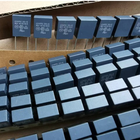 安规电容683 0.068uf脚距7.5mm