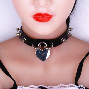 European and American Harajuku Punk Rock Pu Leather Rivet Heart Lock Pendant Necklace Jewelry Neck Chain Clavicle Collar