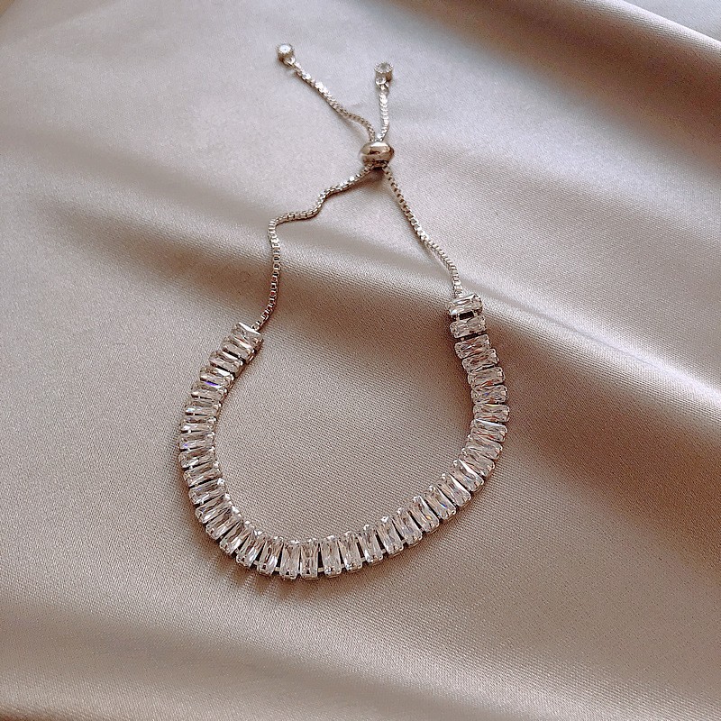 Simple color circón pull-out pulsera de moda elegante todo partido pulsera luz lujo alto sentido pulsera para las mujeres al por mayor