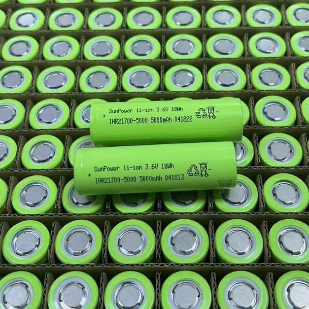 Sanjie original 21700 batería 5000mAh de gran capacidad 10C3.7V linterna recargable batería de alimentación