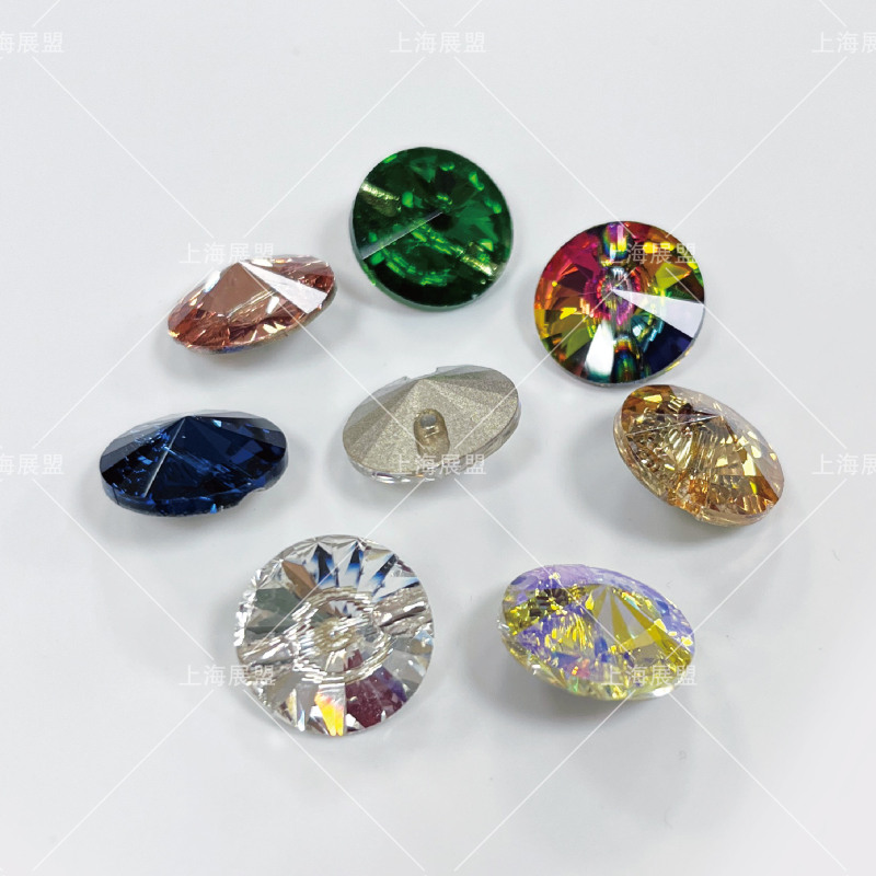 Pointed diamond-shaped crystal glass button cashmere sweater rhinestone buckle dark eye shirt button environmentally friendly sweater button Pointed diamond-shaped crystal glass button cashmere sweater rhinestone buckle dark eye shirt button environmentally friendly sweater button