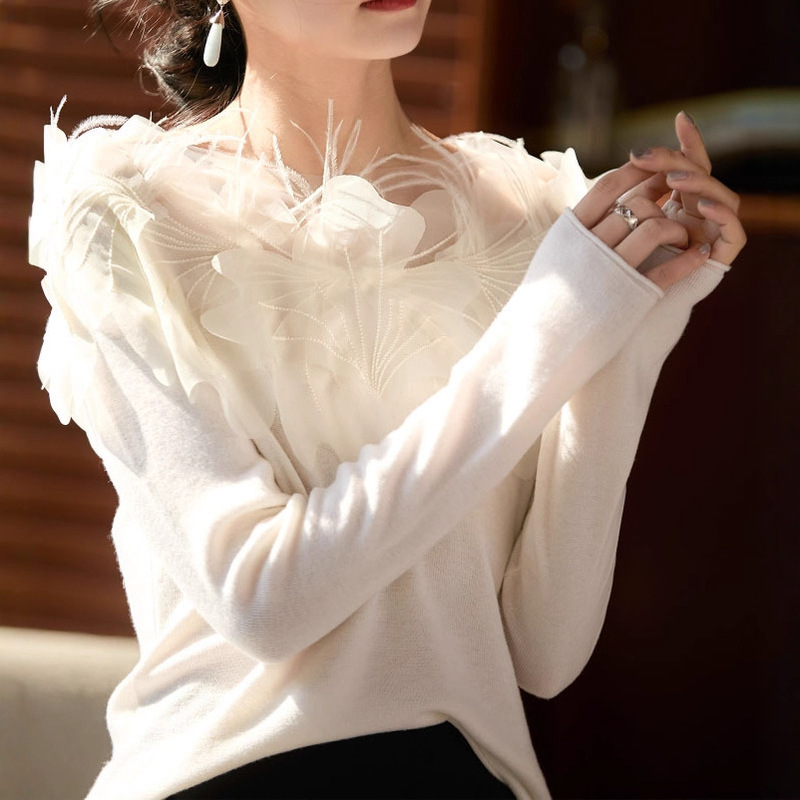 Gentle Swan Neck Yangtze Yarn Wool Hand-Embroidered Floral Mesh Feather Elegant Knitwear