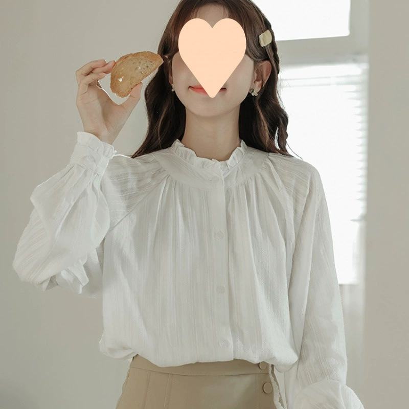 Белая женская рубашка с рюшами, уменьшающая возраст, весна 2025, новая французская рубашка с воротником-стойкой и кружевной внутренней основой, топ