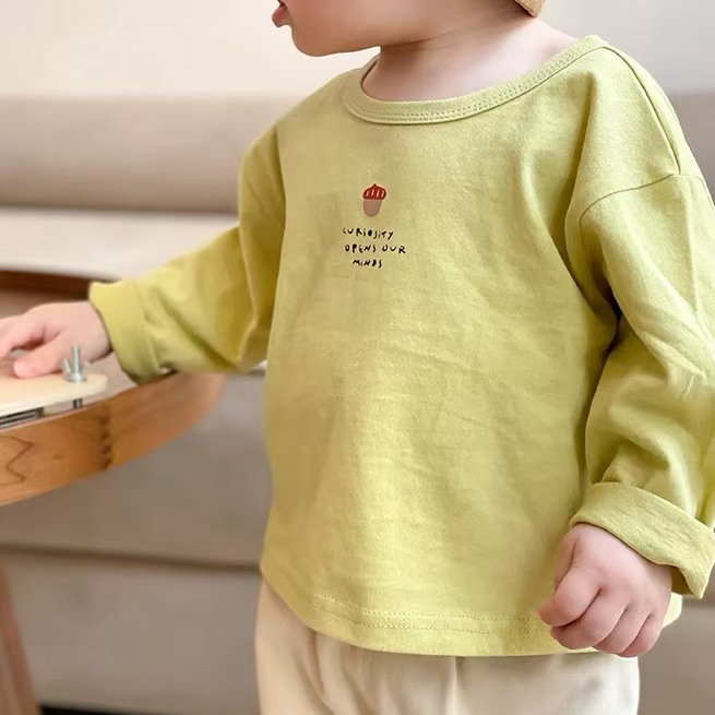 子供の春のタイプの多色のエッジのポケットのスポーツズボンの幼稚園のファッションのズボンの子供のレジャーのズボン