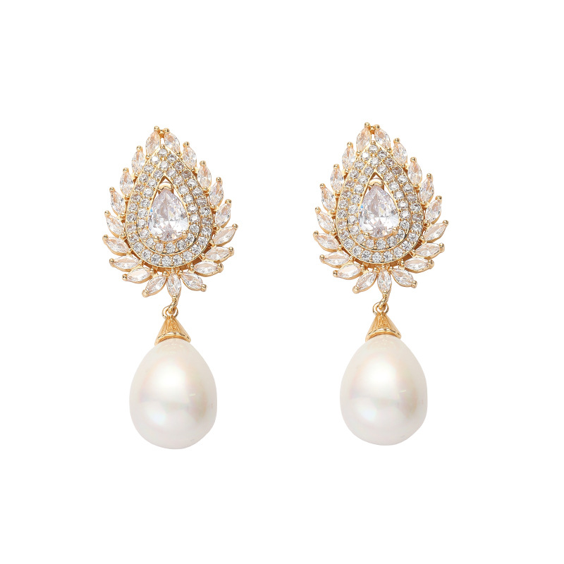 Elegante øreringe med dråbedesign i sølv til kvinder_voghion.com