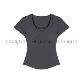 女式衬衫;围巾配件;女式T恤