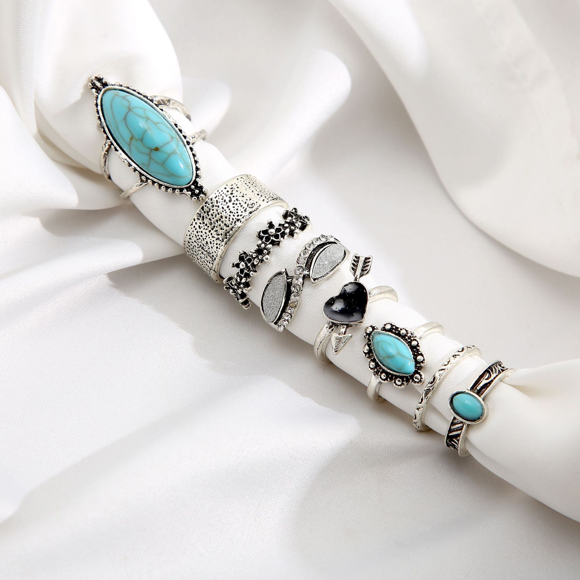 Women's Retro Ethnic Style Geometric Alloy Rings Plating Artificial Crystal Turquoise display picture 3