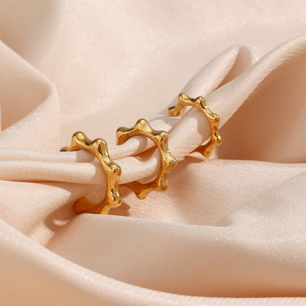 Hip Hop Style Stainless Steel Plated 18K Rivet Shape Three-Piece Ear Clip