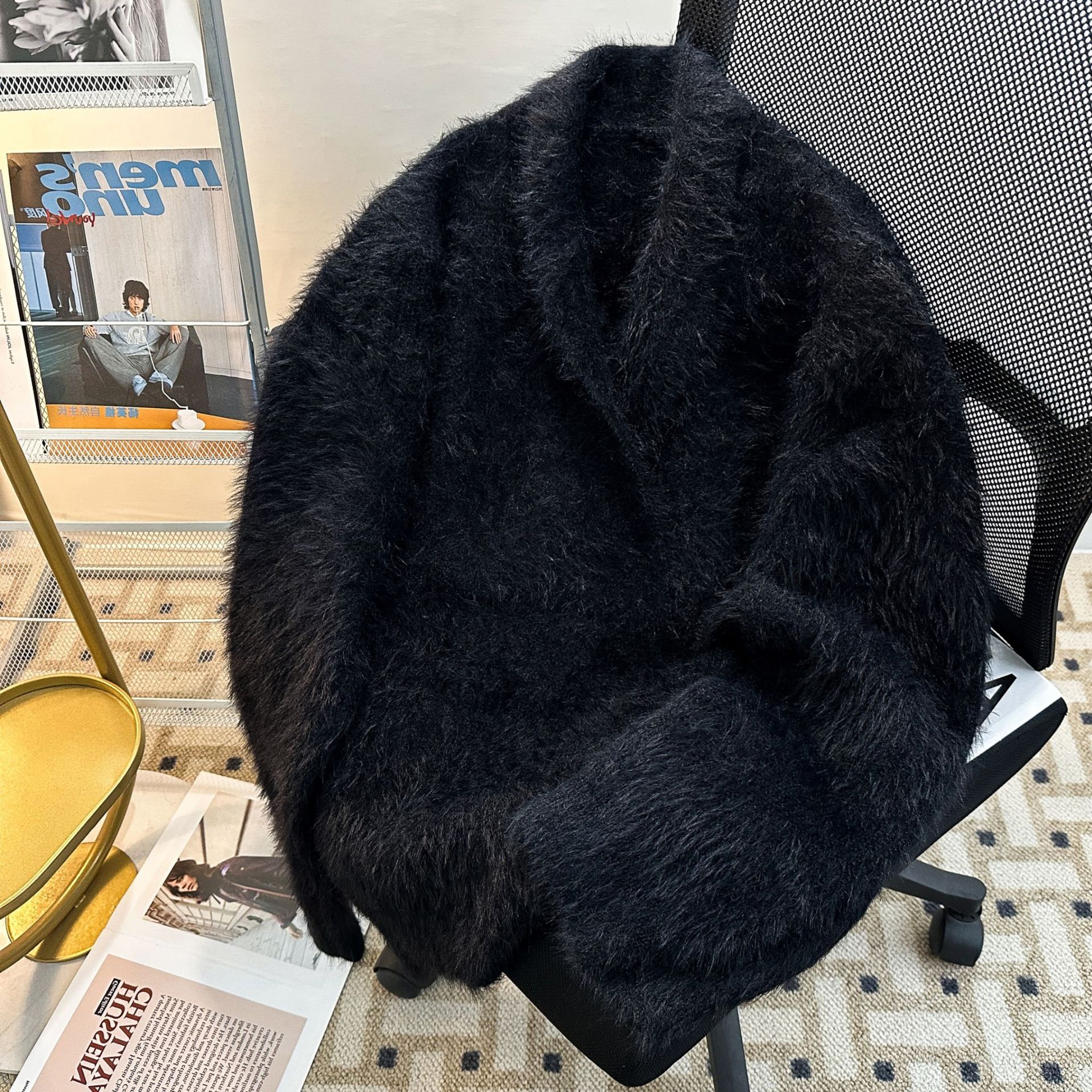 Otoño y invierno de agua suéter de camisa de camisa de punto para hombres con un cuello de diseño de traje de nicho casual estilo de moda