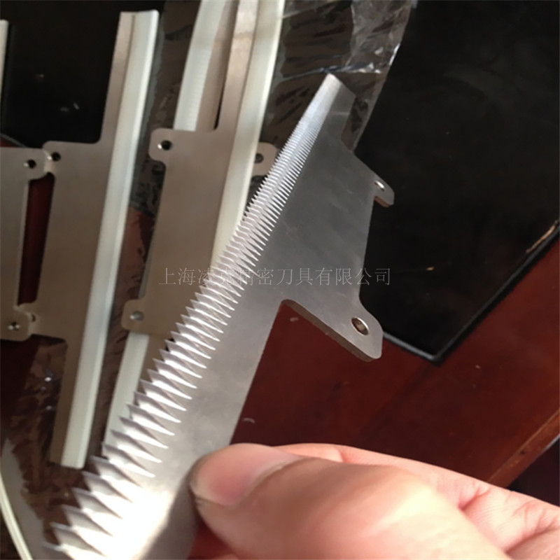 ���Ҽӹ��������ε�Ƭ ��װֽ���ޱ߻��иƬ ���ƾ�ݵ�Ƭ