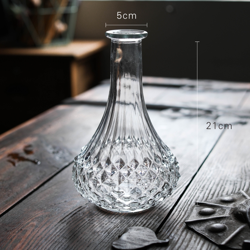 Diamond vase A