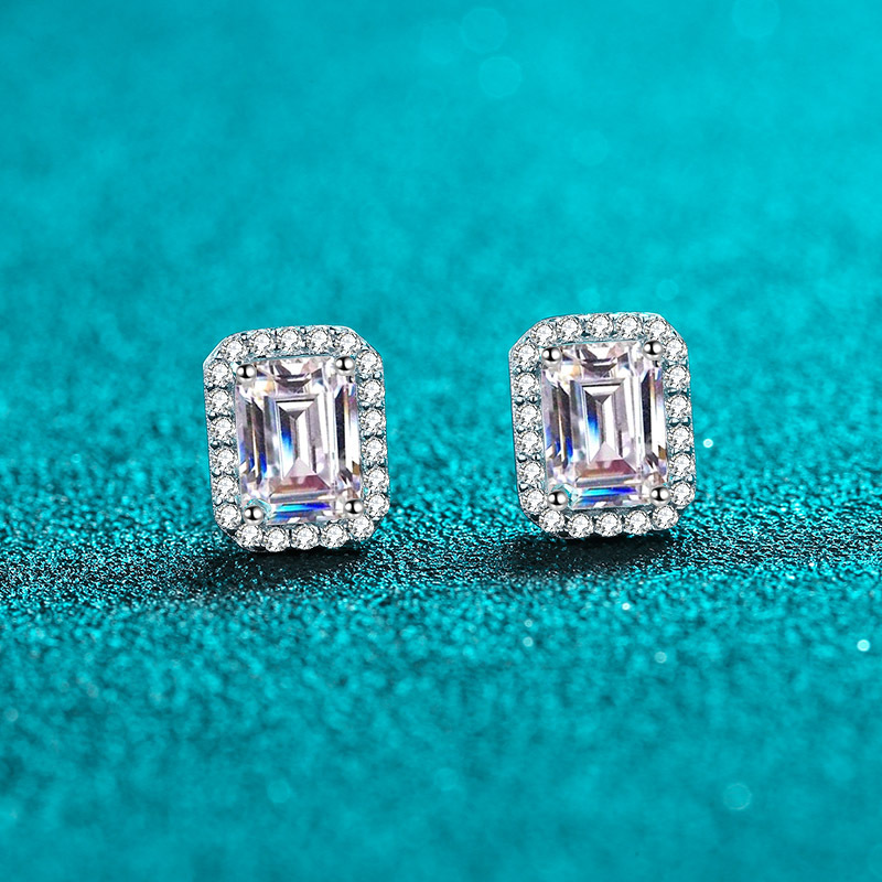 925 sterling silver stud earrings for women with radiant emerald cut moissanite baguette diamond earrings manufacturer wholesale