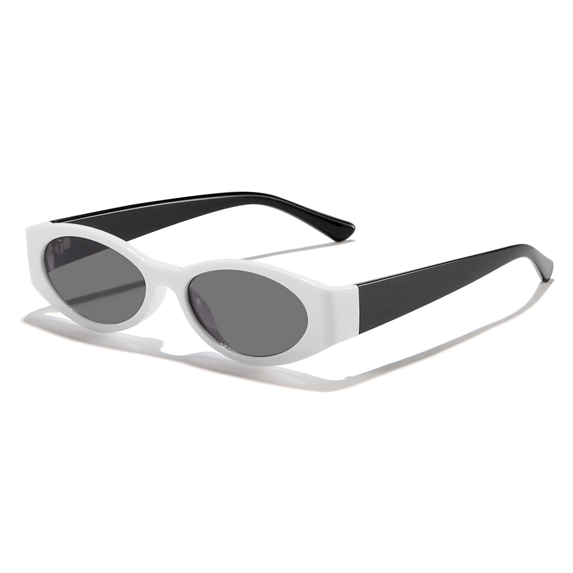 Pies blancos, pies negros, tabletas grises