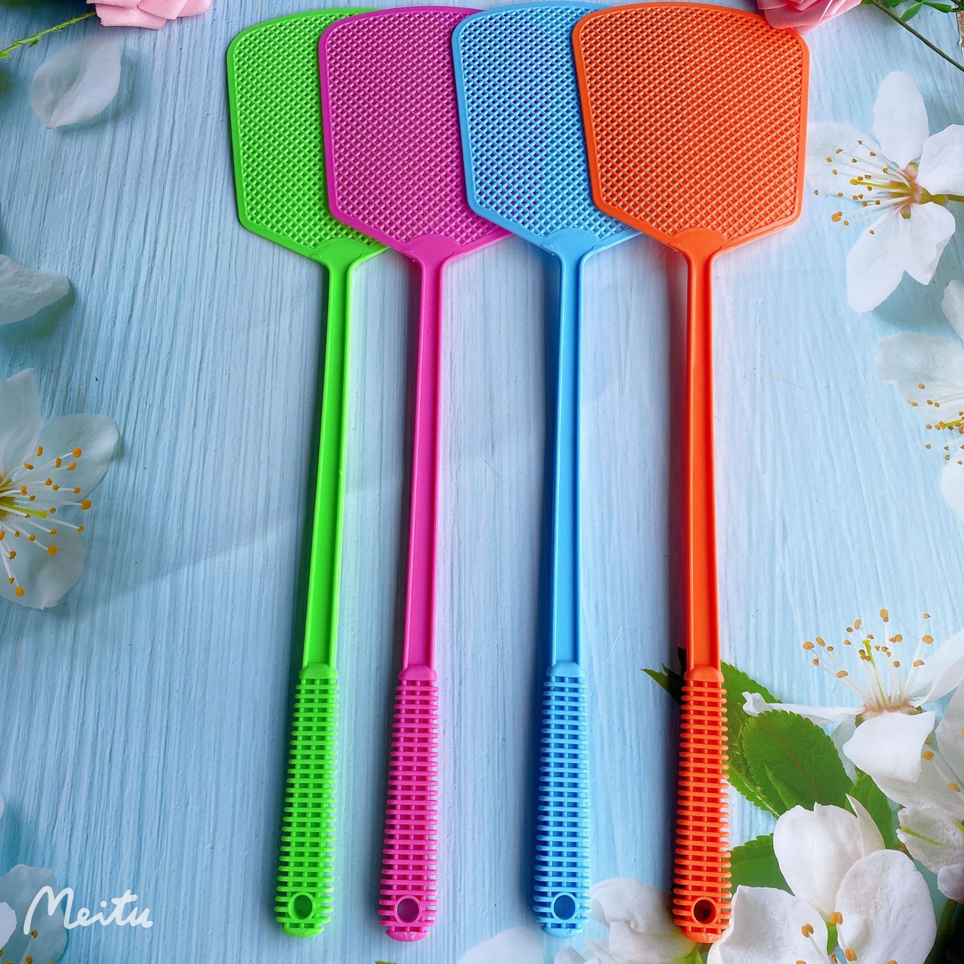 New summer thickened and extended mesh plastic fly swatter long handle fly swatter