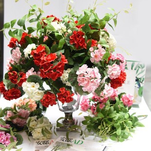 �羳�羳����վ���S����ֱ�����Ļ����ÿ����컨���N���Ļ��z����