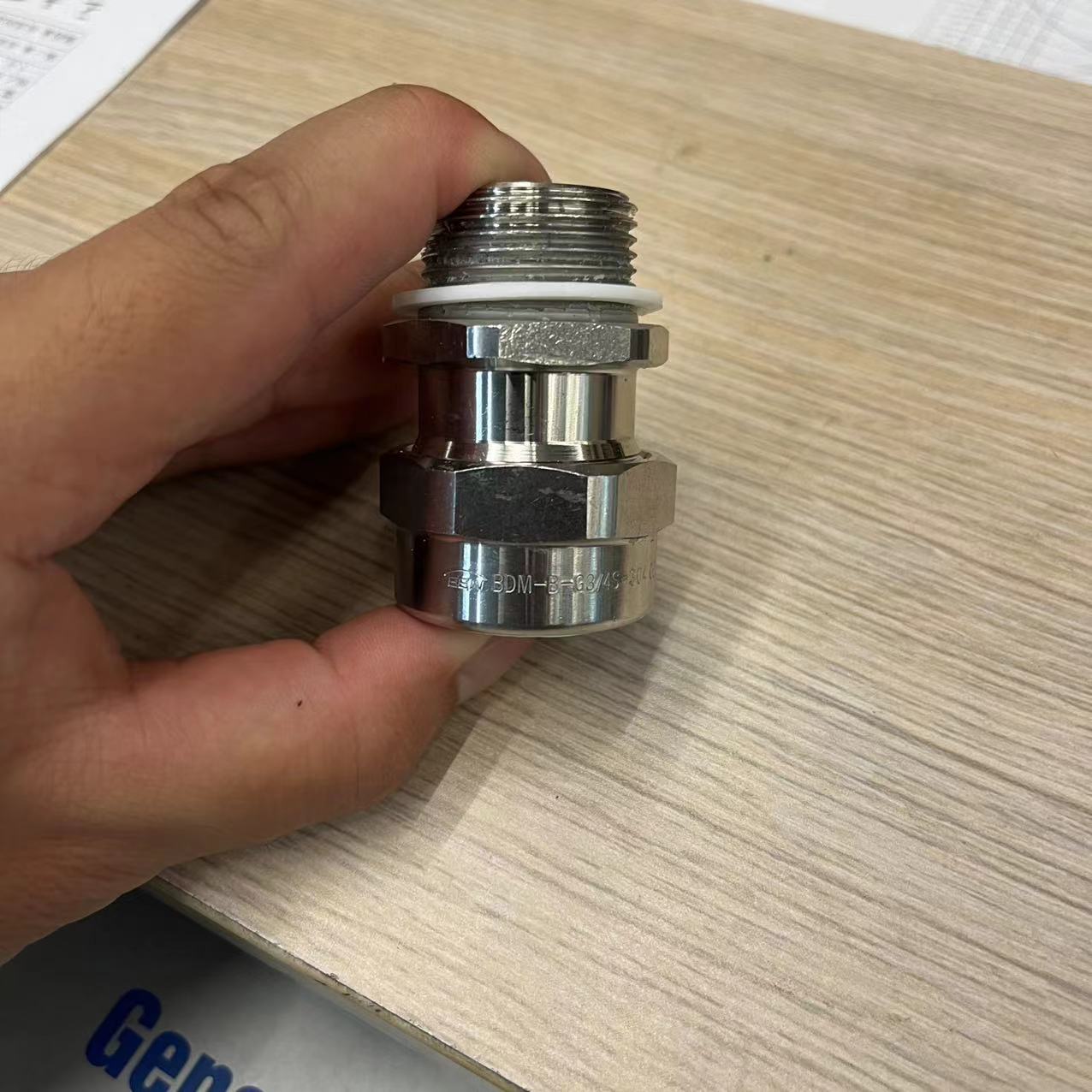 华荣新黎明飞策防爆电缆密封夹紧接头 防爆格兰头 黄铜防爆填料函