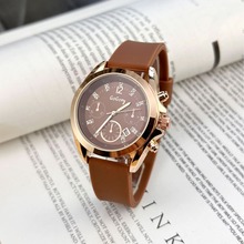 ��ó����Ů��ʯӢ�ֱ�ʱ��Ůʿ��ˮ����Ů���羳���������������
