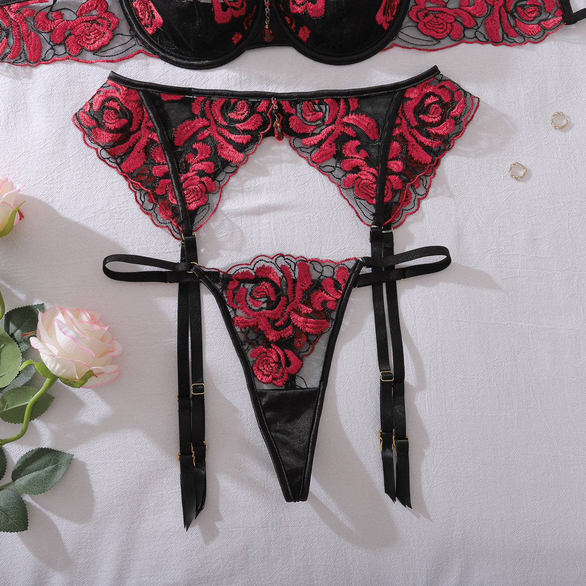 XZ4672A Black Red (3).jpg