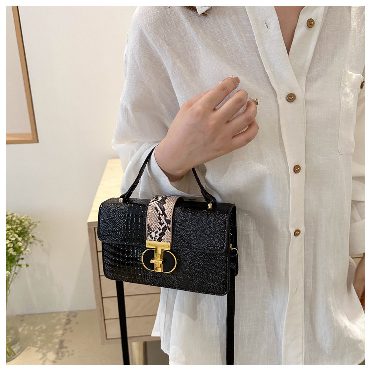 Korean casual fashion handbag 2024 new simple crocodile pattern single shoulder crossbody small square bag_voghion.com