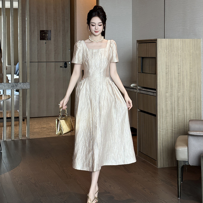 2026 New Summer Women's Clothing French-Style Square Neck Waist-Cinching Design Champagne-Colored Short-Sleeved Dress 45140