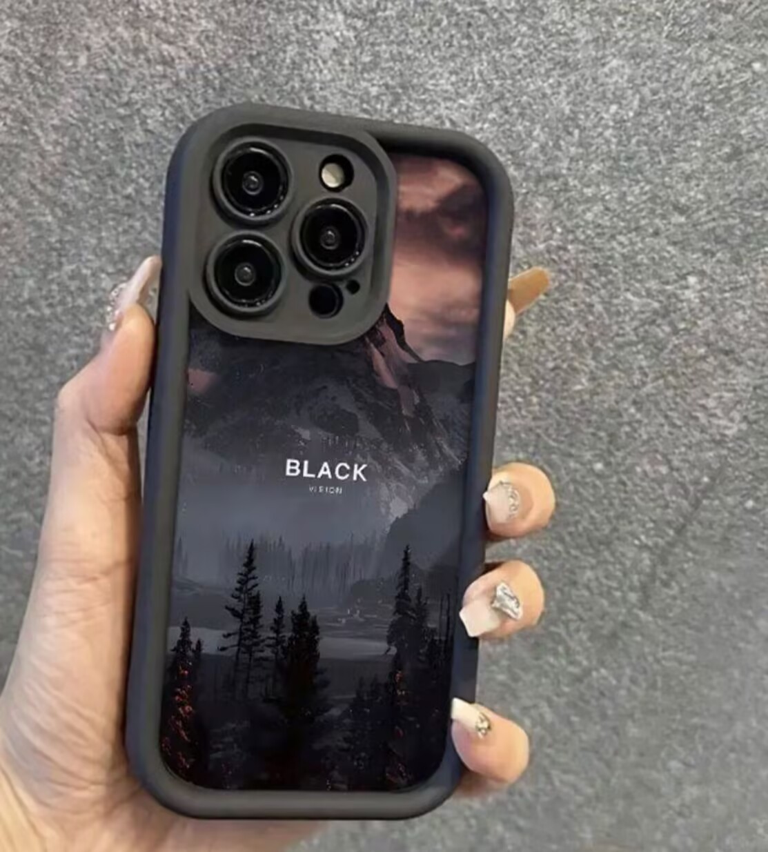 Emery-Negro-Viento del bosque