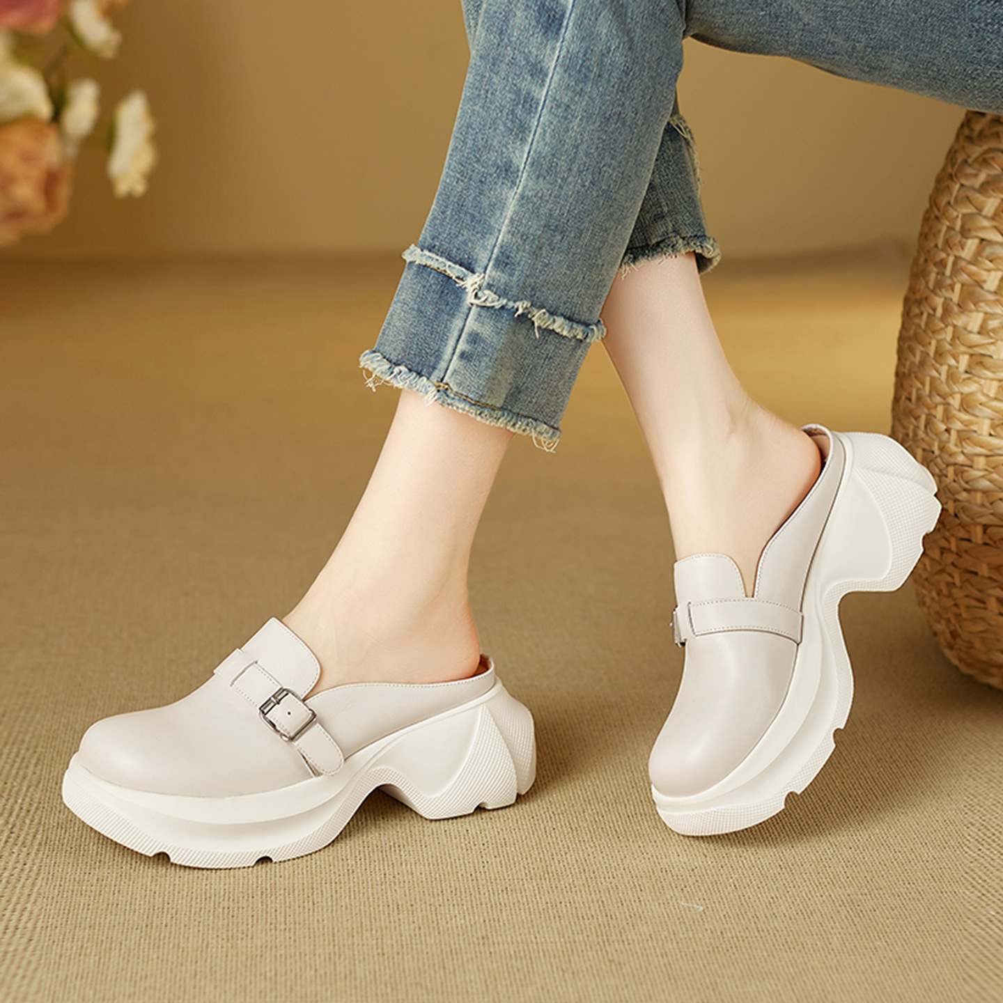 Dép sandal nữ mũi nhọn da bò thật đế dày gót cao 7 cm — đen