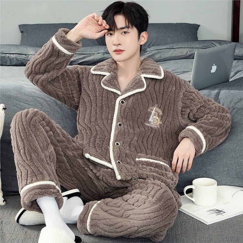 Pijama de lujo ligero de hombre engrosado de franela calentamiento conjunto coreano de mangas largas cardigan coral ropa para el hogar grande otoño