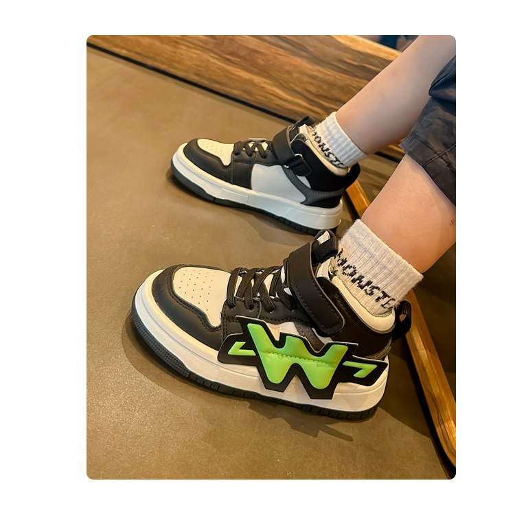 Sports Shoes 2023 Winter New Boys' Big Children's Basketball Girls' Plush Board Shoes, Trendy_voghion.com