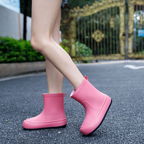 Women's Rain Boots 2024 New Waterproof Water Shoes for Women, Simple Style, Outwear Short Leg Insulated Warm Shoes