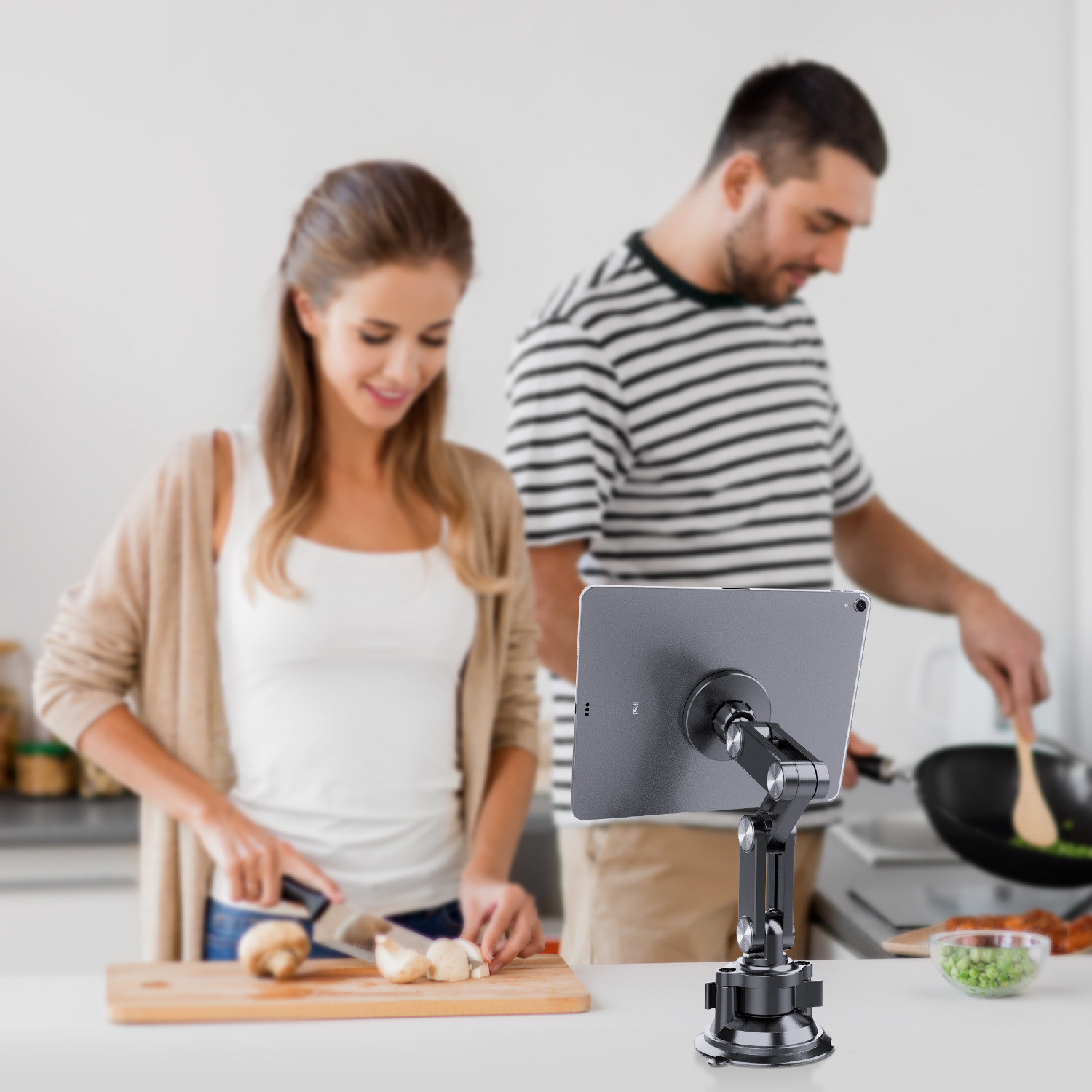 Bestseller 360 ° Rotatable phone holder with panoramic adjustment, magnetic smart car mount, portable and adjustable