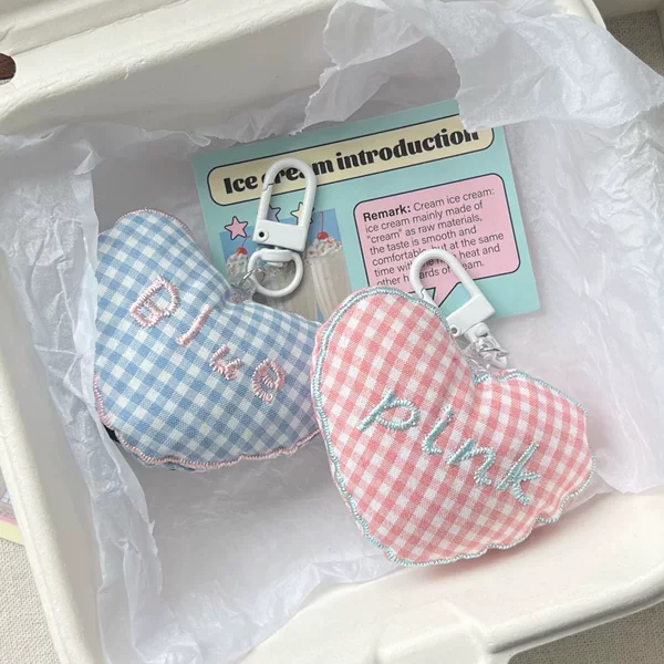 White button E21 cute cotton three-dimensional plaid love key chain schoolbag pendant girlfriends couple gift accessories bag