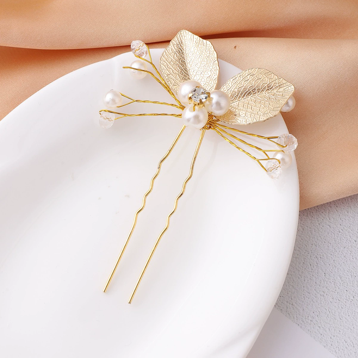 Bridal Hair Grip, Handmade Pearl & Leaf Hairpin, Gold or Silver, 7.6×5.5 cm
