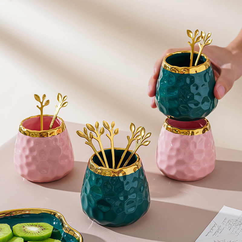 Juego de tenedor de fruta de acero inoxidable creativo luz de lujo hogar postre tenedor postre enchufe pastel tenedor tarro de almacenamiento palo de fruta