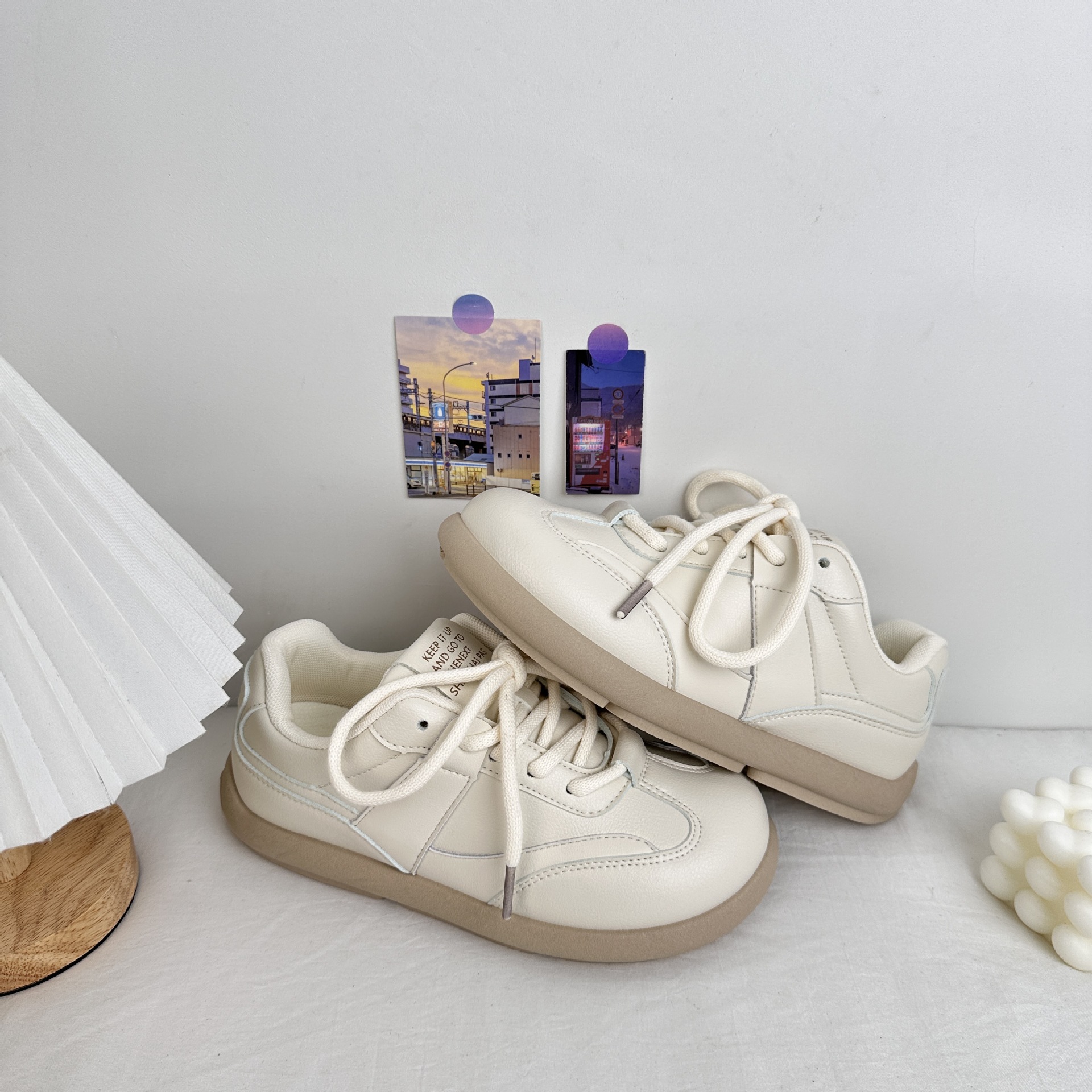 Far Wave 2025 Spring Student Forrest Gump Zapatos blancos casuales de todo fósforo para mujer Zapatos de lona deportivos coreanos