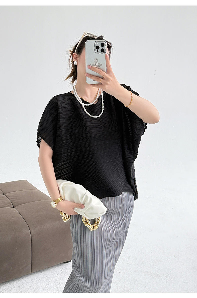 Áo thun nữ dáng rộng cổ tròn tay cánh dơi xếp ly lãng mạn kiểu Pháp — màu xanh nhạt chi tiết 18