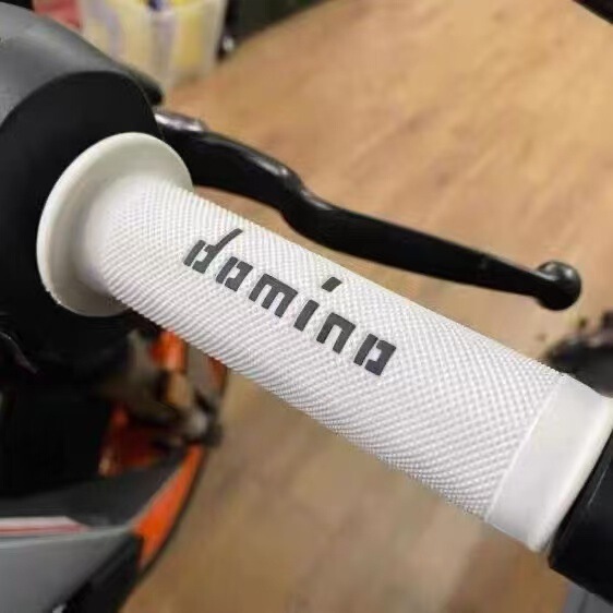 メーカー卸売オートバイ通用ハンドルゴム22 24mm dominoドミノ改造ハンドルカバー|undefined