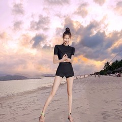 Korean sports new 2024 long-sleeved short-sleeved conservative split two-piece set gather seaside surfing swimsuit bikini