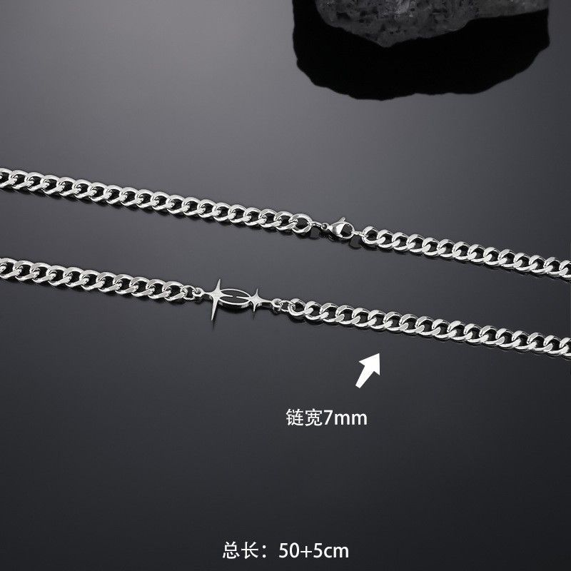 Collier cubain noir inaltérable pour homme, créateur haut de gamme, style luxueux et tendance. Accessoire masculin stylé et élégant._voghion.com