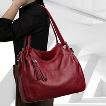 真皮包包女士2025新款单肩包高级感红色包包斜挎妈妈包一件代发货