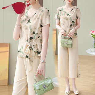 Mom's Summer Suit 2025 New Chiffon Shirt, Fashionable Short-Sleeved T-Shirt, Middle-Aged and Elderly Women's Fashionable Tops