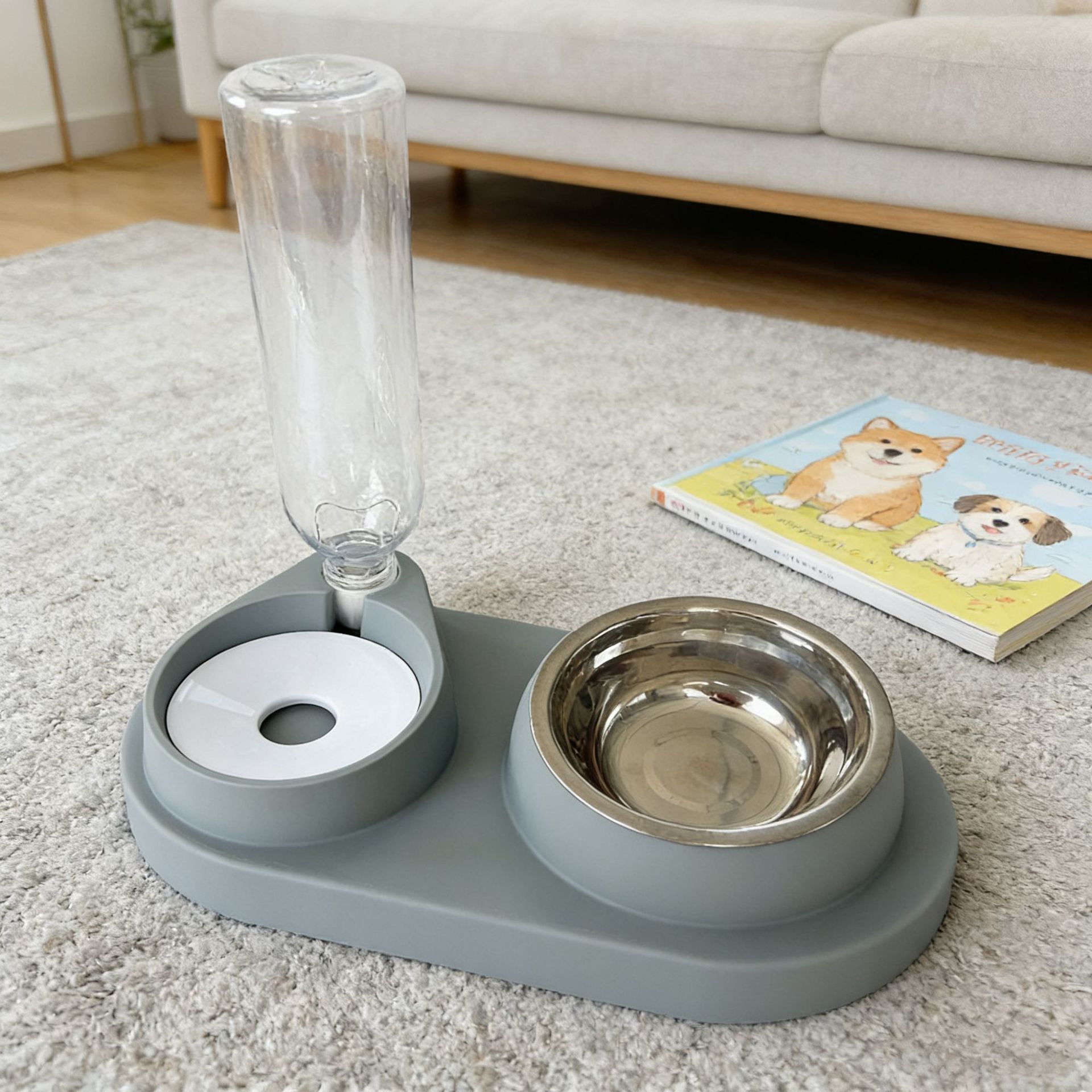 배 모양의 회색 스테인리스 스틸 모델