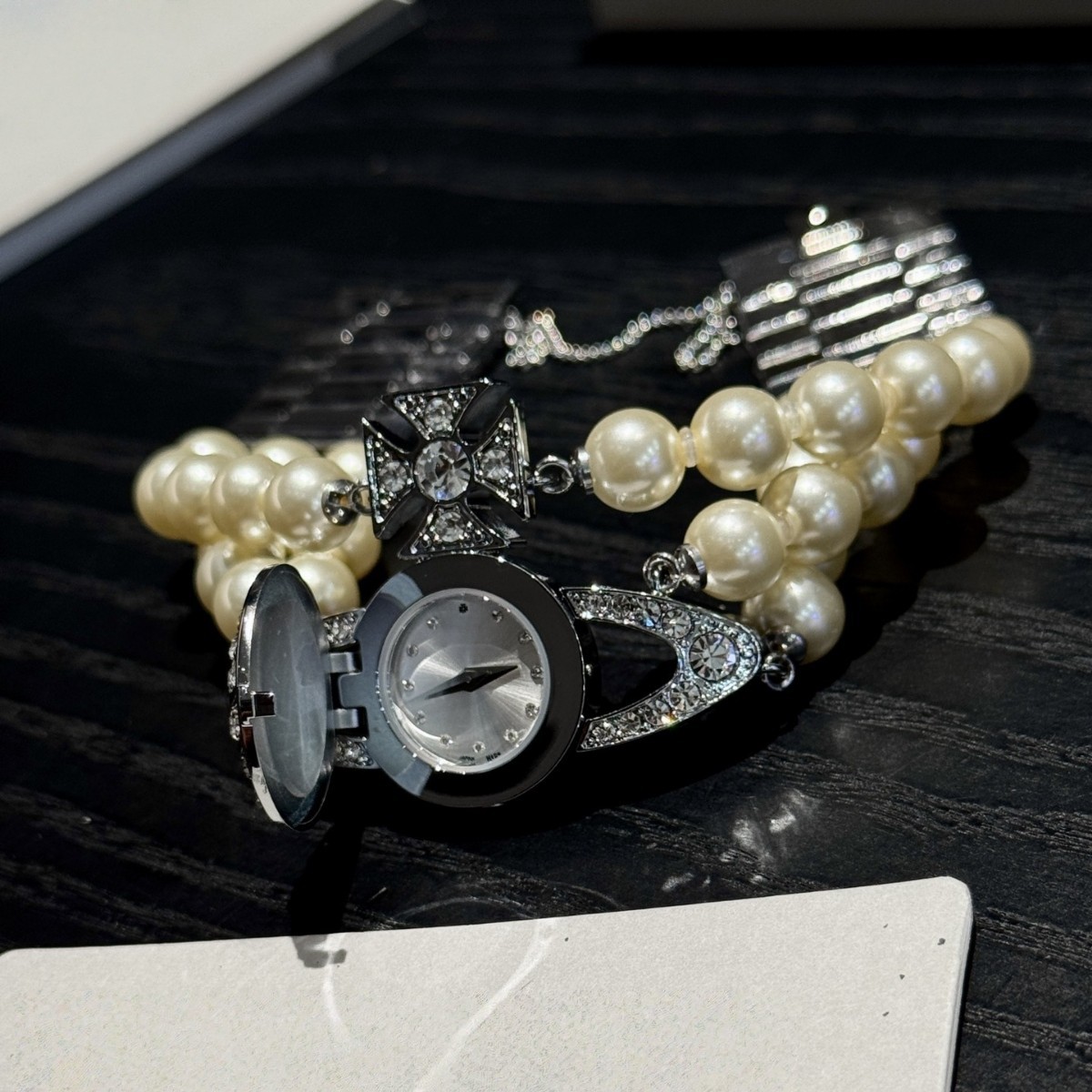 新款小红书西太后手表贝珠款式三层珍珠手表镶钻款式土星手表女
