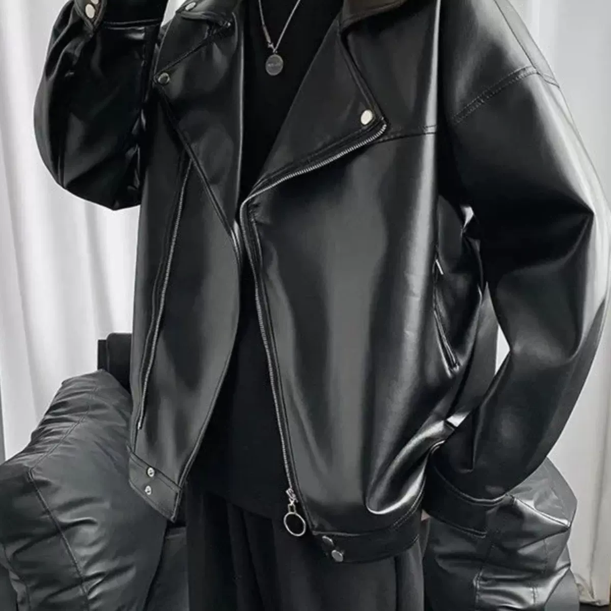 港风春秋宽松皮夹克帅气潮流秋冬新款韩版情侣装机车皮衣男士外套