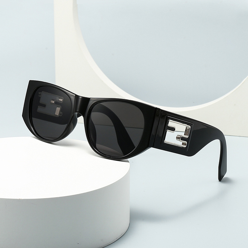 Cross-border foreign trade new modern retro generous frame metal accessories sunglasses INS wind street photography sunglasses 9217_voghion.com